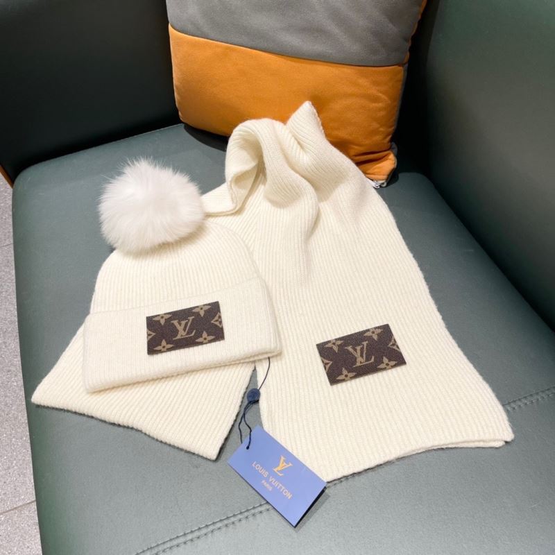 Louis Vuitton Caps Scarfs